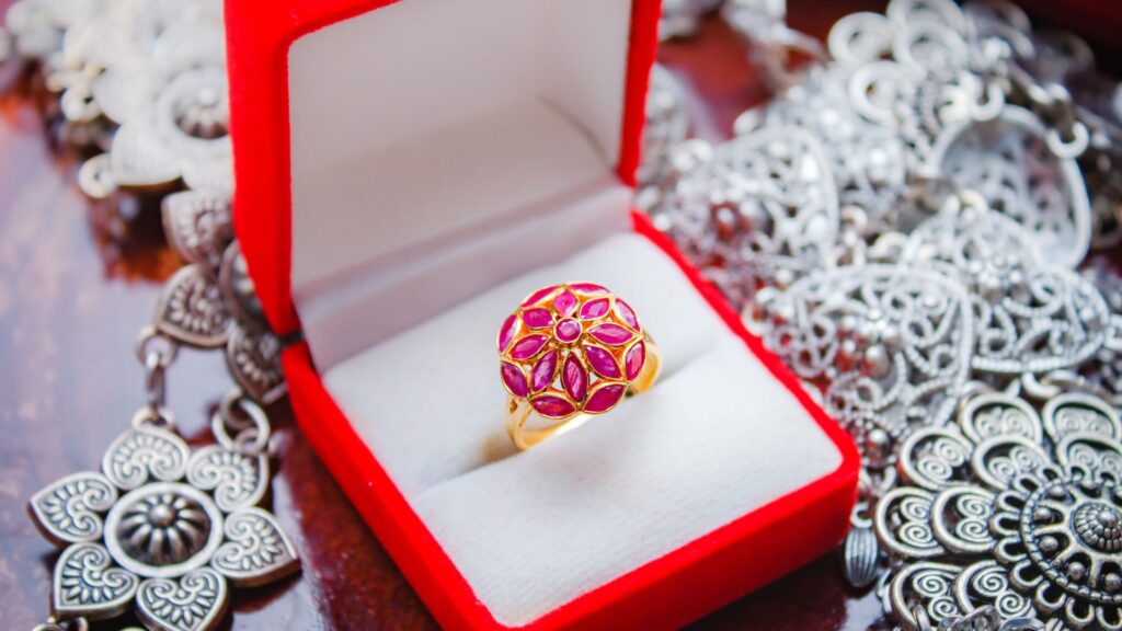 Best Gemstones for Engagement Rings- Red Ruby Rings